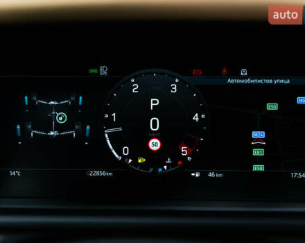 Чорний Ленд Ровер Дефендер, об'ємом двигуна 3 л та пробігом 23 тис. км за 135000 $, фото 43 на Automoto.ua