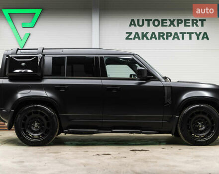 Чорний Ленд Ровер Дефендер, об'ємом двигуна 3 л та пробігом 23 тис. км за 135000 $, фото 14 на Automoto.ua