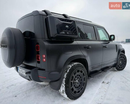 Черный Ленд Ровер Дефендер, объемом двигателя 3 л и пробегом 19 тыс. км за 135000 $, фото 4 на Automoto.ua