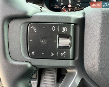 Черный Ленд Ровер Дефендер, объемом двигателя 3 л и пробегом 33 тыс. км за 112900 $, фото 15 на Automoto.ua