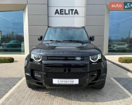 Черный Ленд Ровер Дефендер, объемом двигателя 3 л и пробегом 33 тыс. км за 112900 $, фото 1 на Automoto.ua
