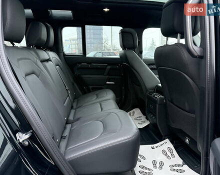 Черный Ленд Ровер Дефендер, объемом двигателя 3 л и пробегом 16 тыс. км за 118000 $, фото 28 на Automoto.ua