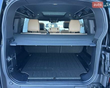 Чорний Ленд Ровер Дефендер, об'ємом двигуна 3 л та пробігом 17 тис. км за 117900 $, фото 31 на Automoto.ua