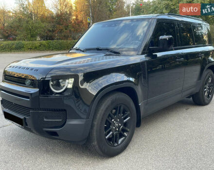 Черный Ленд Ровер Дефендер, объемом двигателя 2 л и пробегом 107 тыс. км за 54799 $, фото 1 на Automoto.ua