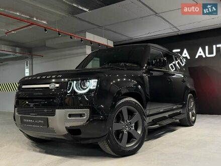 Черный Ленд Ровер Дефендер, объемом двигателя 3 л и пробегом 39 тыс. км за 82900 $, фото 1 на Automoto.ua