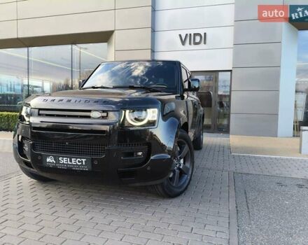 Чорний Ленд Ровер Дефендер, об'ємом двигуна 3 л та пробігом 81 тис. км за 85325 $, фото 1 на Automoto.ua