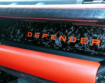 Коричневый Ленд Ровер Дефендер, объемом двигателя 3 л и пробегом 65 тыс. км за 72999 $, фото 55 на Automoto.ua