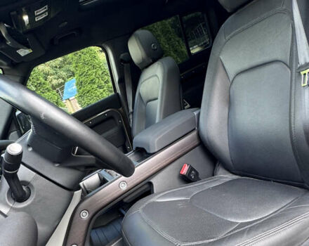 Ленд Ровер Дефендер 2023 у Києві на Automoto.ua Коричневий Ленд Ровер Дефендер, об'ємом двигуна 3 л та пробігом 8 тис. км за 91500 $, фото 25 на Automoto.ua