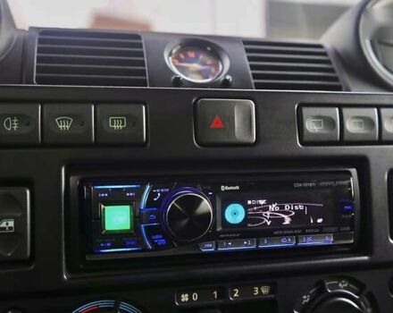 Ленд Ровер Дефендер, объемом двигателя 2.2 л и пробегом 98 тыс. км за 87000 $, фото 28 на Automoto.ua