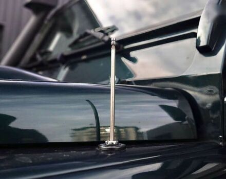 Ленд Ровер Дефендер, объемом двигателя 2.2 л и пробегом 98 тыс. км за 76000 $, фото 5 на Automoto.ua