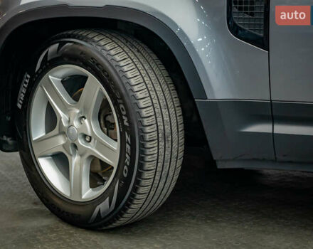 Ленд Ровер Дефендер, об'ємом двигуна 3 л та пробігом 105 тис. км за 61728 $, фото 8 на Automoto.ua