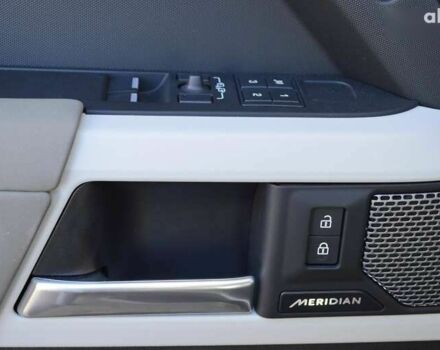 Ленд Ровер Дефендер, об'ємом двигуна 3 л та пробігом 29 тис. км за 77000 $, фото 18 на Automoto.ua