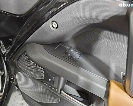 Ленд Ровер Дефендер, объемом двигателя 3 л и пробегом 23 тыс. км за 99999 $, фото 24 на Automoto.ua