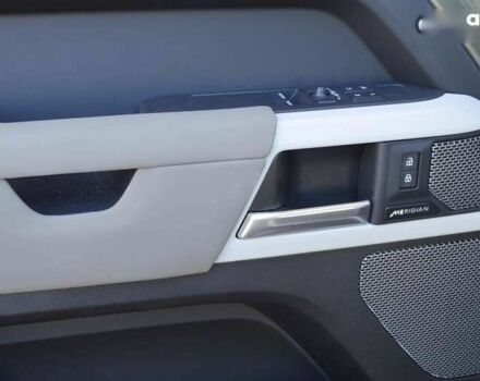 Ленд Ровер Дефендер, об'ємом двигуна 3 л та пробігом 29 тис. км за 77000 $, фото 17 на Automoto.ua