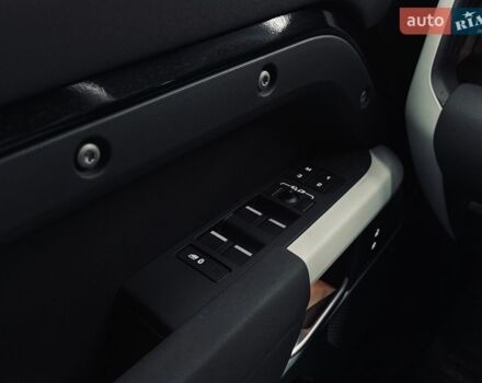 Ленд Ровер Дефендер, объемом двигателя 3 л и пробегом 80 тыс. км за 79500 $, фото 23 на Automoto.ua