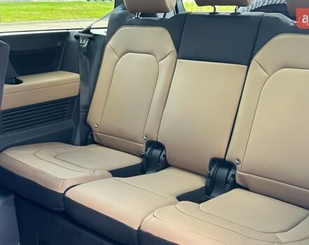 купить новое авто Ленд Ровер Дефендер 2025 года от официального дилера JAGUAR LAND ROVER КИЇВ АЕРОПОРТ Ленд Ровер фото