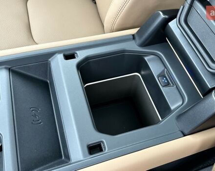 Ленд Ровер Дефендер, объемом двигателя 3 л и пробегом 0 тыс. км за 124265 $, фото 9 на Automoto.ua