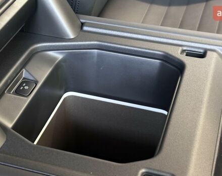 Ленд Ровер Дефендер, объемом двигателя 5 л и пробегом 0 тыс. км за 241819 $, фото 20 на Automoto.ua