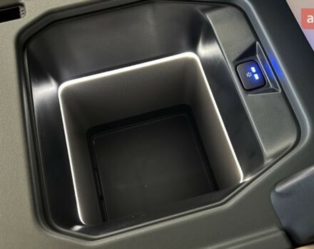 Ленд Ровер Дефендер, объемом двигателя 3 л и пробегом 0 тыс. км за 148855 $, фото 22 на Automoto.ua