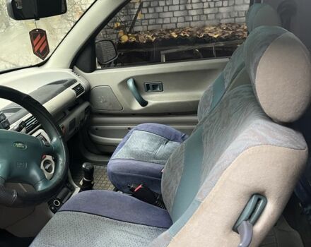 Серый Ленд Ровер Дефендер, объемом двигателя 0 л и пробегом 375 тыс. км за 2800 $, фото 7 на Automoto.ua