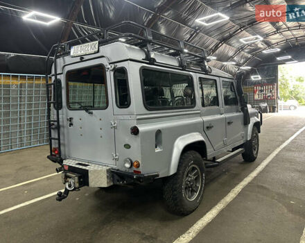 Серый Ленд Ровер Дефендер, объемом двигателя 2.4 л и пробегом 24 тыс. км за 36000 $, фото 4 на Automoto.ua