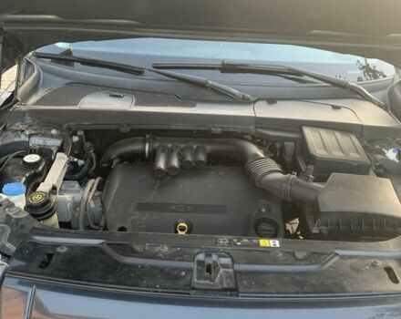 Сірий Ленд Ровер Дефендер, об'ємом двигуна 2.2 л та пробігом 300 тис. км за 10300 $, фото 6 на Automoto.ua