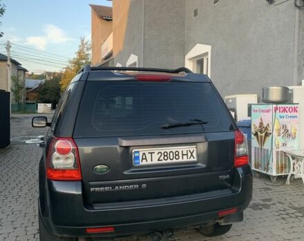 Сірий Ленд Ровер Дефендер, об'ємом двигуна 2.2 л та пробігом 300 тис. км за 10300 $, фото 4 на Automoto.ua