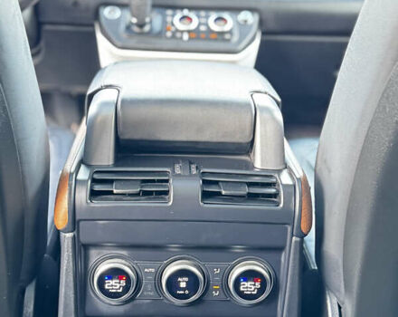 Сірий Ленд Ровер Дефендер, об'ємом двигуна 3 л та пробігом 91 тис. км за 70000 $, фото 18 на Automoto.ua