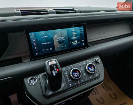 Серый Ленд Ровер Дефендер, объемом двигателя 2 л и пробегом 71 тыс. км за 55516 $, фото 13 на Automoto.ua