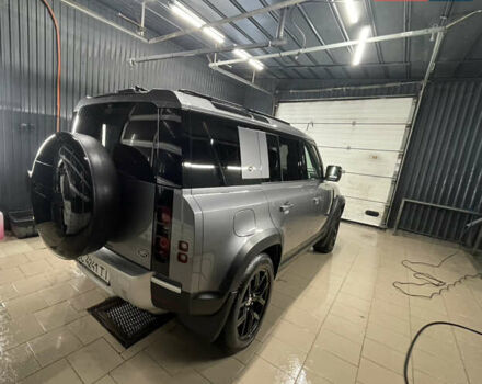 Сірий Ленд Ровер Дефендер, об'ємом двигуна 3 л та пробігом 221 тис. км за 56000 $, фото 4 на Automoto.ua