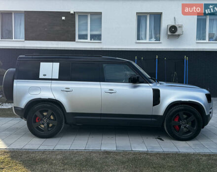 Сірий Ленд Ровер Дефендер, об'ємом двигуна 3 л та пробігом 91 тис. км за 70000 $, фото 1 на Automoto.ua