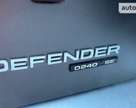 Сірий Ленд Ровер Дефендер, об'ємом двигуна 2 л та пробігом 46 тис. км за 67800 $, фото 4 на Automoto.ua