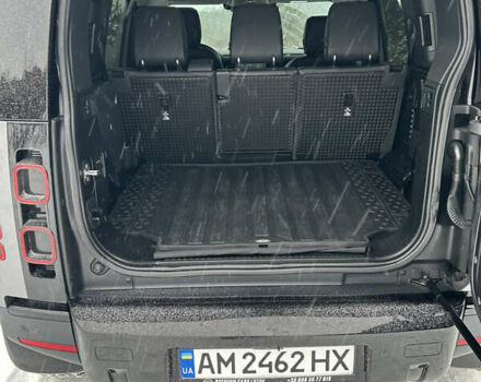 Сірий Ленд Ровер Дефендер, об'ємом двигуна 2 л та пробігом 108 тис. км за 52500 $, фото 10 на Automoto.ua