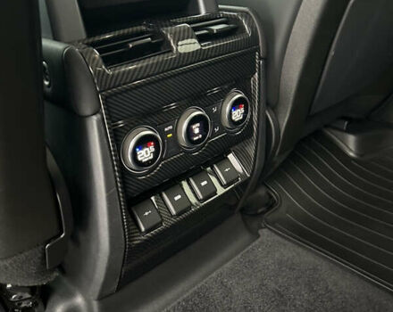 Сірий Ленд Ровер Дефендер, об'ємом двигуна 2 л та пробігом 108 тис. км за 52500 $, фото 13 на Automoto.ua