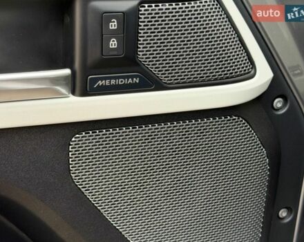 Сірий Ленд Ровер Дефендер, об'ємом двигуна 3 л та пробігом 127 тис. км за 60900 $, фото 7 на Automoto.ua