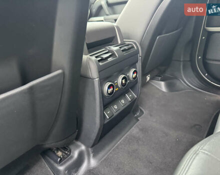 Серый Ленд Ровер Дефендер, объемом двигателя 3 л и пробегом 118 тыс. км за 67000 $, фото 7 на Automoto.ua