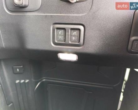 Серый Ленд Ровер Дефендер, объемом двигателя 3 л и пробегом 72 тыс. км за 87823 $, фото 31 на Automoto.ua