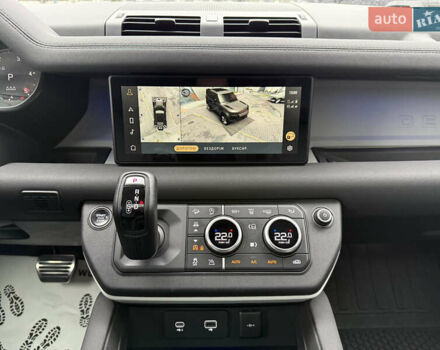 Серый Ленд Ровер Дефендер, объемом двигателя 3 л и пробегом 82 тыс. км за 92000 $, фото 23 на Automoto.ua