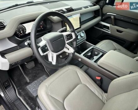 Сірий Ленд Ровер Дефендер, об'ємом двигуна 3 л та пробігом 49 тис. км за 85700 $, фото 10 на Automoto.ua