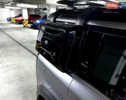 Сірий Ленд Ровер Дефендер, об'ємом двигуна 3 л та пробігом 26 тис. км за 79500 $, фото 17 на Automoto.ua