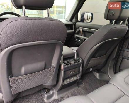 Серый Ленд Ровер Дефендер, объемом двигателя 3 л и пробегом 72 тыс. км за 87823 $, фото 45 на Automoto.ua