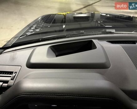 Серый Ленд Ровер Дефендер, объемом двигателя 5 л и пробегом 10 тыс. км за 147500 $, фото 49 на Automoto.ua