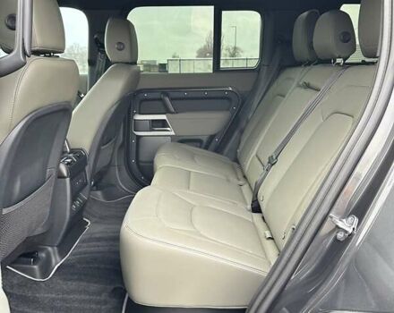 Сірий Ленд Ровер Дефендер, об'ємом двигуна 3 л та пробігом 49 тис. км за 85700 $, фото 20 на Automoto.ua