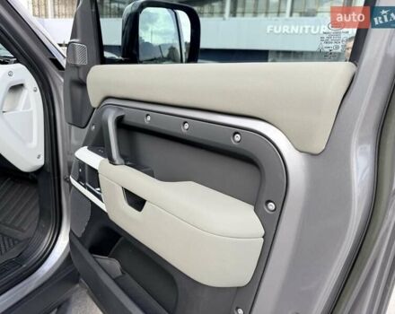 Серый Ленд Ровер Дефендер, объемом двигателя 3 л и пробегом 30 тыс. км за 81999 $, фото 20 на Automoto.ua