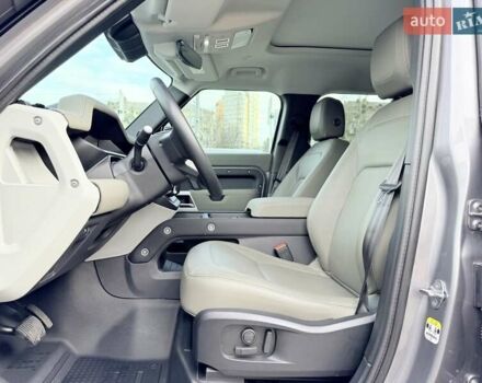 Серый Ленд Ровер Дефендер, объемом двигателя 3 л и пробегом 30 тыс. км за 81999 $, фото 31 на Automoto.ua