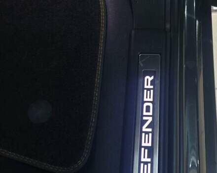Сірий Ленд Ровер Дефендер, об'ємом двигуна 3 л та пробігом 61 тис. км за 79000 $, фото 33 на Automoto.ua
