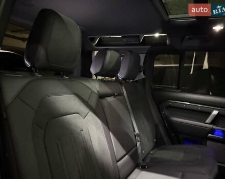 Серый Ленд Ровер Дефендер, объемом двигателя 5 л и пробегом 10 тыс. км за 147500 $, фото 83 на Automoto.ua