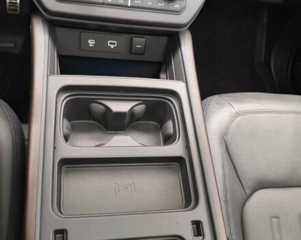 Серый Ленд Ровер Дефендер, объемом двигателя 3 л и пробегом 72 тыс. км за 87823 $, фото 39 на Automoto.ua