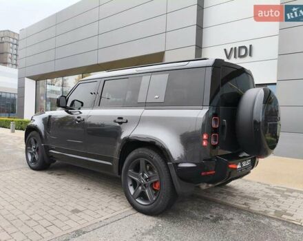 Серый Ленд Ровер Дефендер, объемом двигателя 3 л и пробегом 72 тыс. км за 87823 $, фото 4 на Automoto.ua