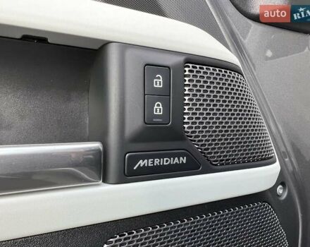 Серый Ленд Ровер Дефендер, объемом двигателя 3 л и пробегом 22 тыс. км за 77500 $, фото 10 на Automoto.ua